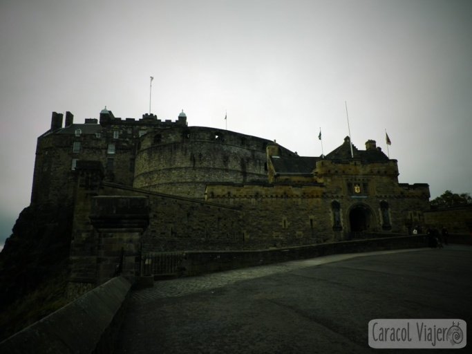 Viajar en el puente de Halloween