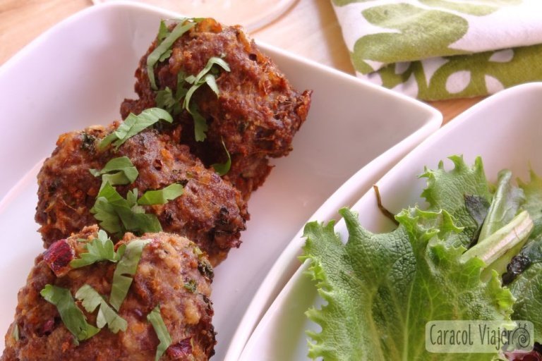 Keftedáka albóndigas griegas con menta