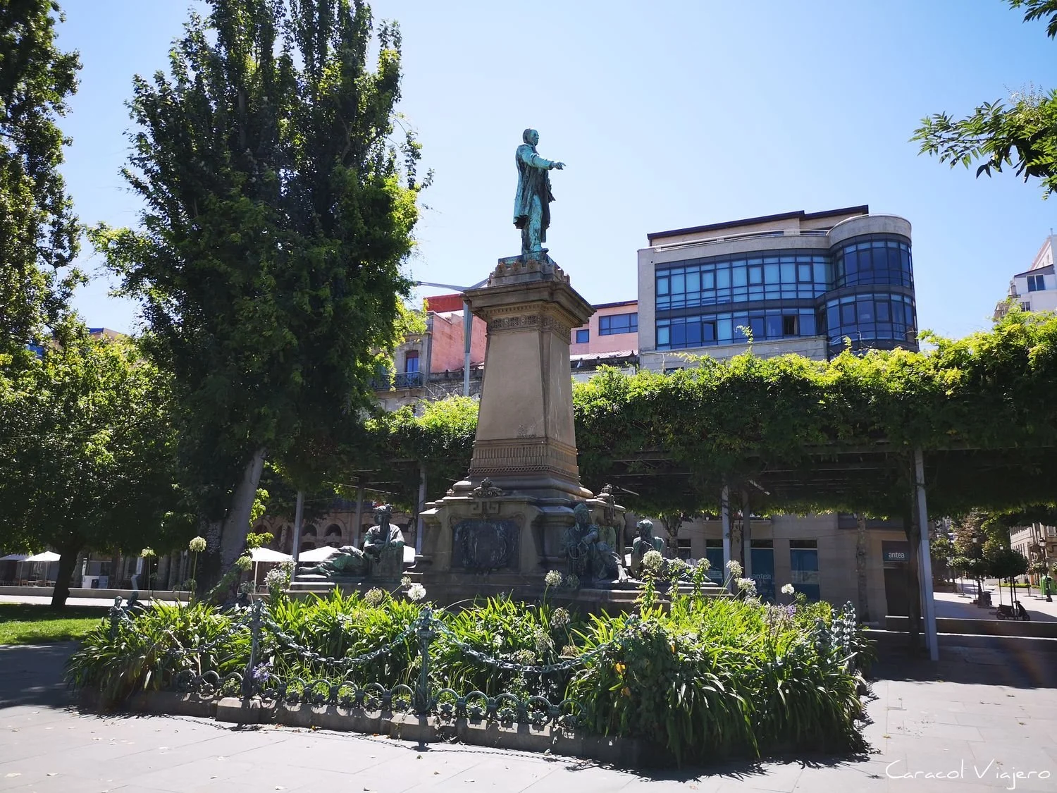 Vigo: Elduayen estatua