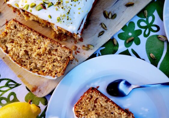 Bizcocho de cardamomo y limón