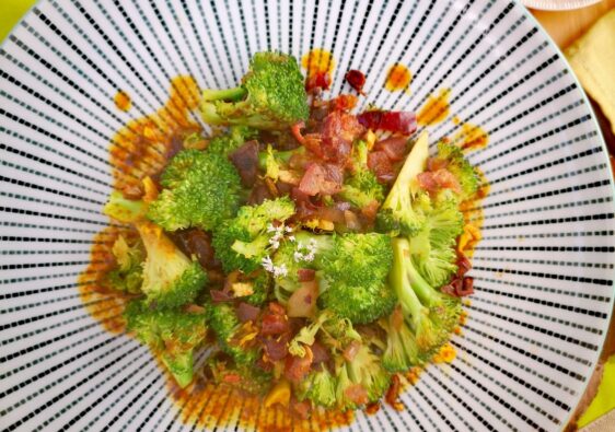 Receta de ensalada de brócoli especiado al estilo marroquí