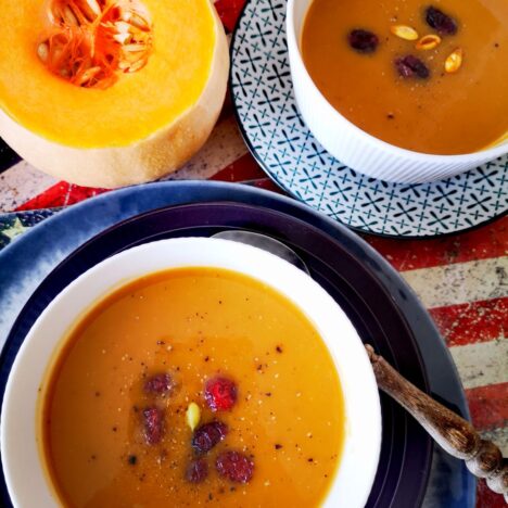 Hummus de calabaza asada con sabor a Halloween